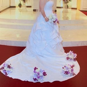 Oleg Cassini Wedding Dress